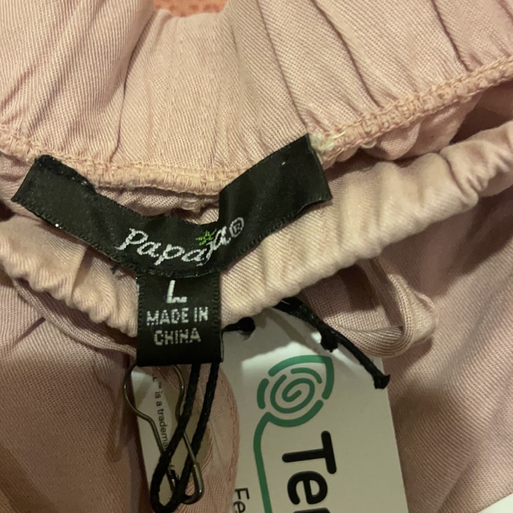 Shorts - Picture 4 of 5